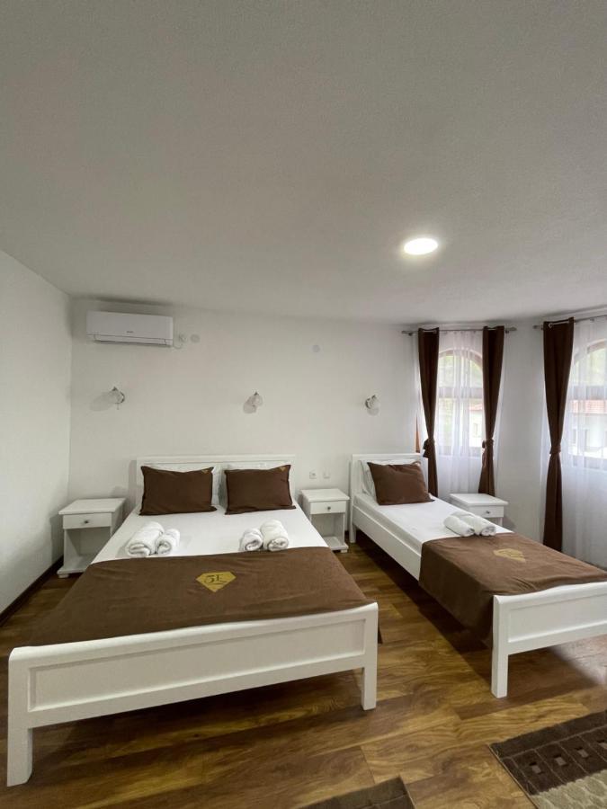 Hotel5E Plav Eksteriør billede
